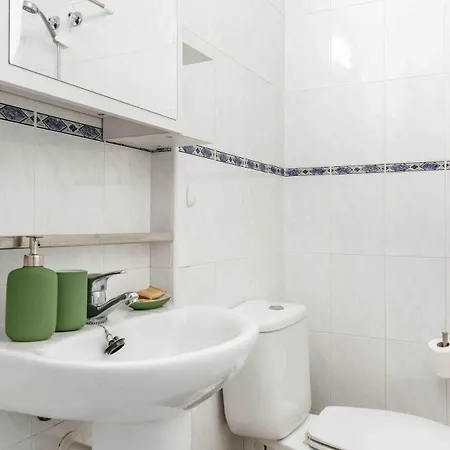 Tic Tac 23 Family With Pool View Apartman